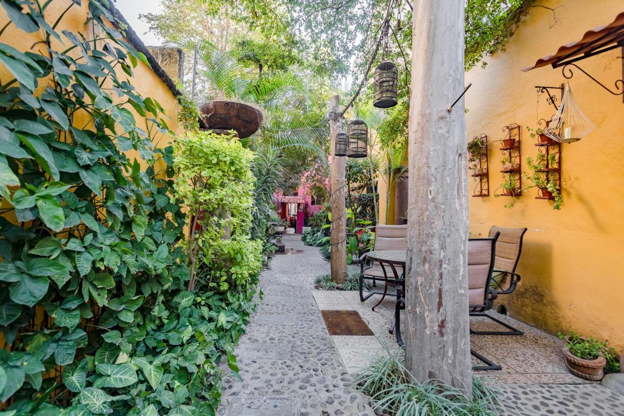 Hotel Rosa Morada Tlaquepaque Exterior photo