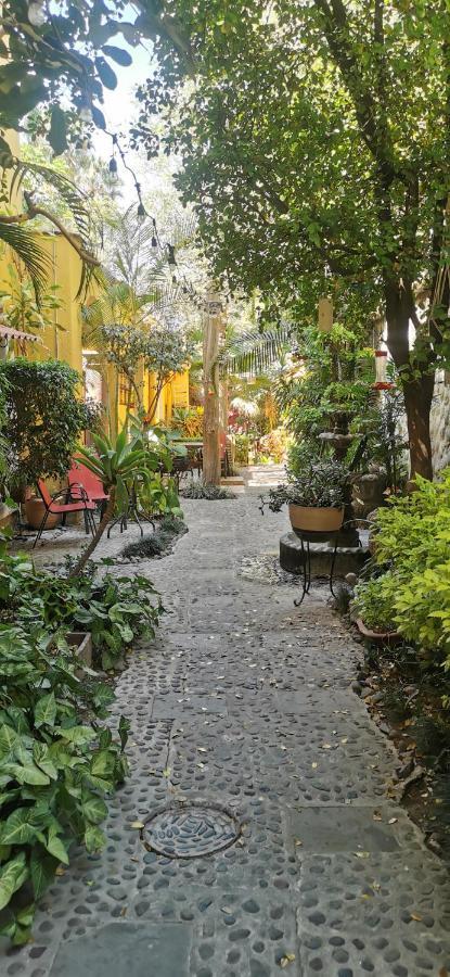 Hotel Rosa Morada Tlaquepaque Exterior photo