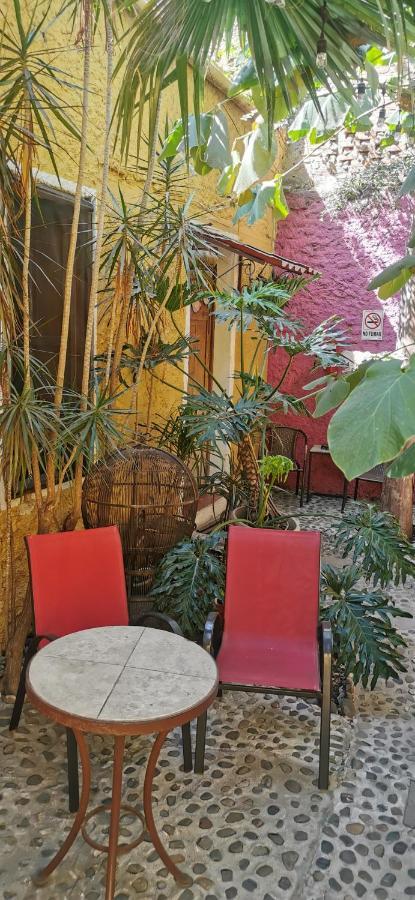 Hotel Rosa Morada Tlaquepaque Exterior photo